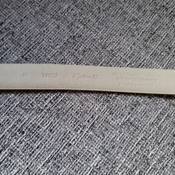 Madewell Triple Metal Keeper Belt, Ecru (M) - Picture 9 of 11